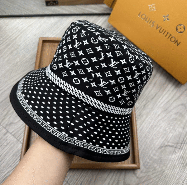 Louis Vuitton Sailor Bandana Ha - Image 8