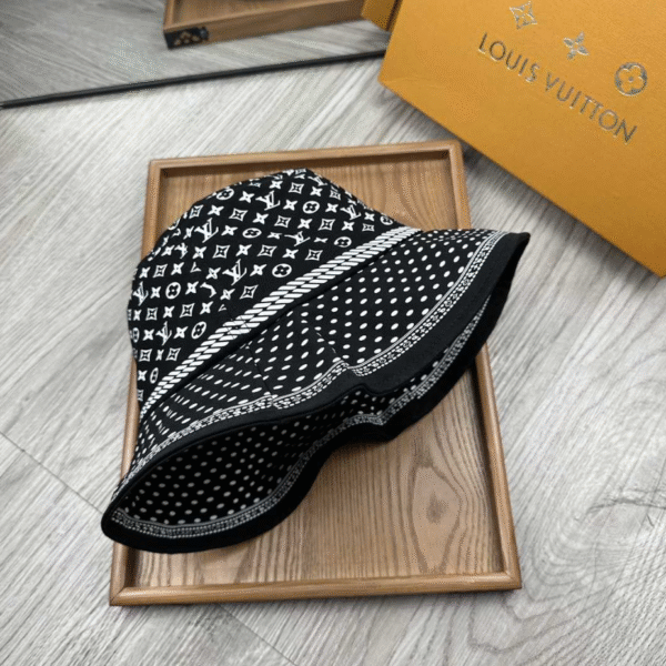 Louis Vuitton Sailor Bandana Ha - Image 9