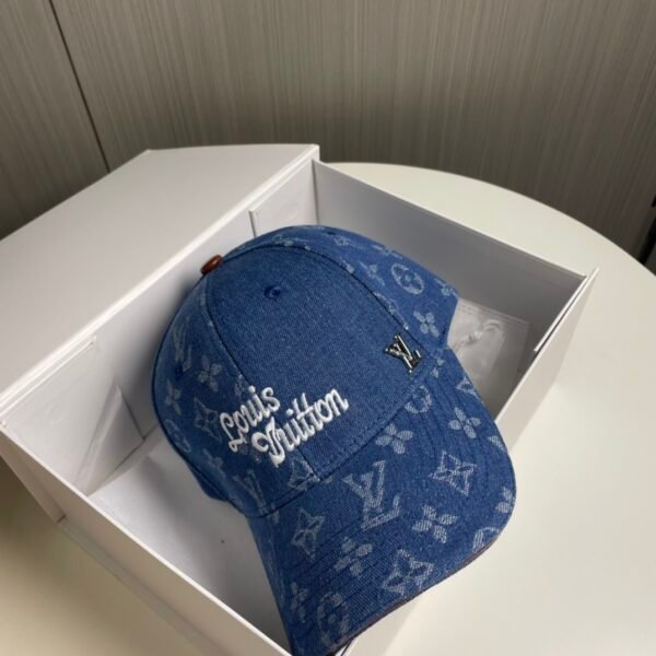 Louis vuitton snapback hat - Image 3