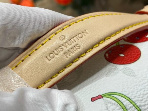 Louis Vuitton LV x TM Pochette Métis East West - Image 5