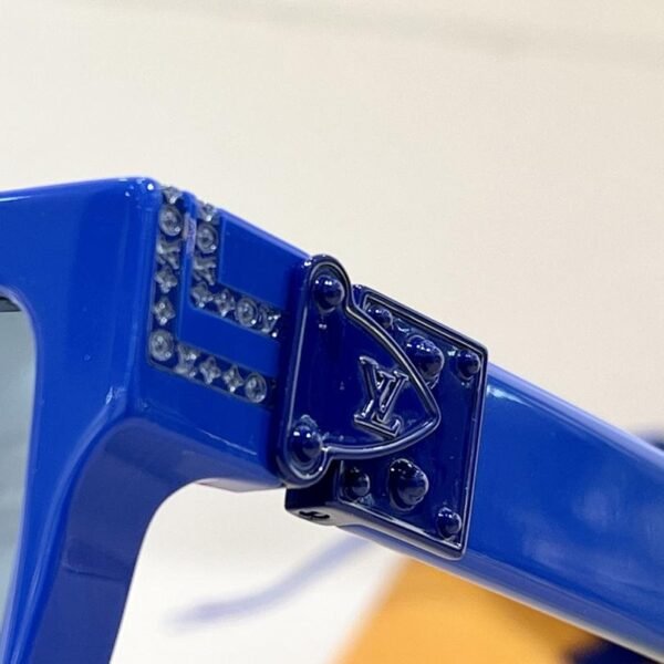 Louis Vuitton 1.1 Millionaires Square Sunglasses LV96006 (Blue) - Image 4