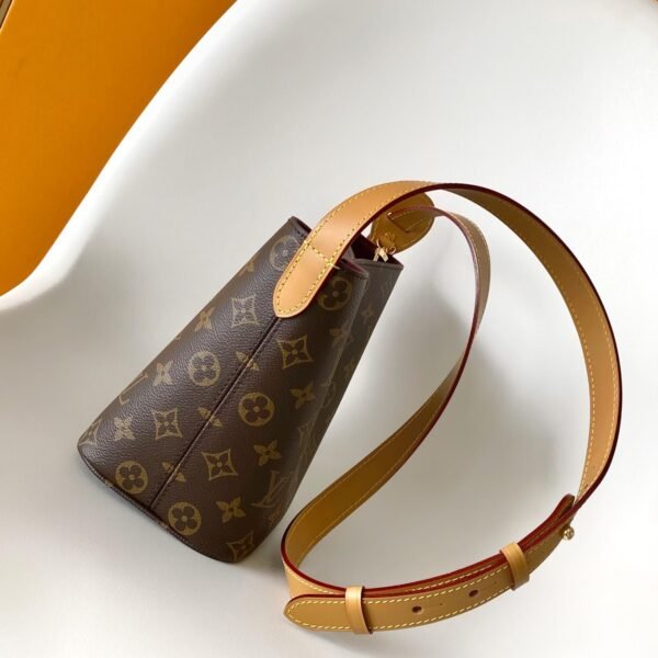 Louis Vuitton All In BB M12925 - Image 6