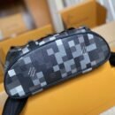 Louis Vuitton Christopher MM M14952