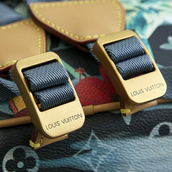 Louis Vuitton Christopher MM M24996 - Image 9