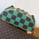 Louis Vuitton Christopher MM N40564