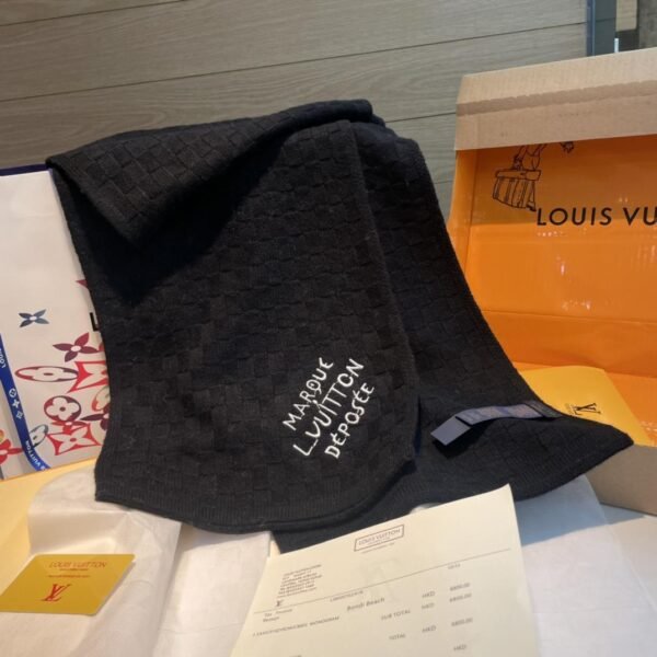 Louis Vuitton Damier Snug Scarf M90841 - Image 5