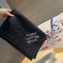 Louis Vuitton Damier Snug Scarf M90841