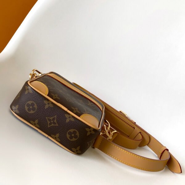 Louis Vuitton Danube M14013 - Image 5
