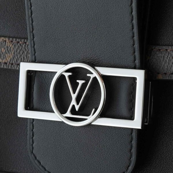 Louis Vuitton Dauphine Soft Vibe MM M13450 - Image 7