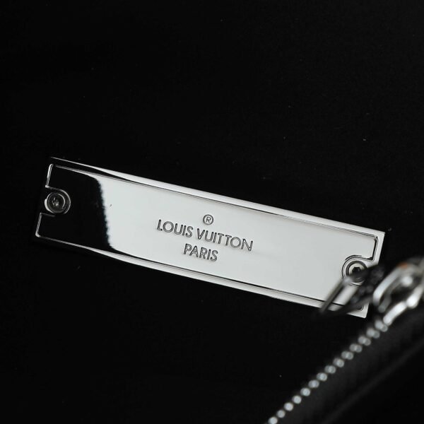 Louis Vuitton Dauphine Soft Vibe MM M13450 - Image 8