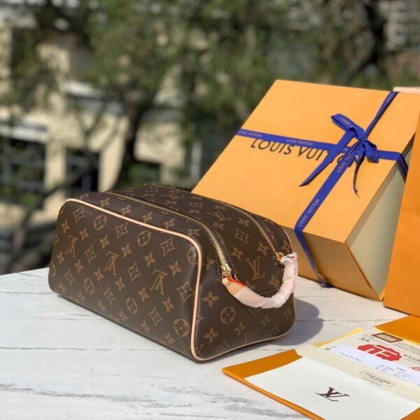 Louis Vuitton Dopp Kit Toilet Pouch M44494 - Image 2