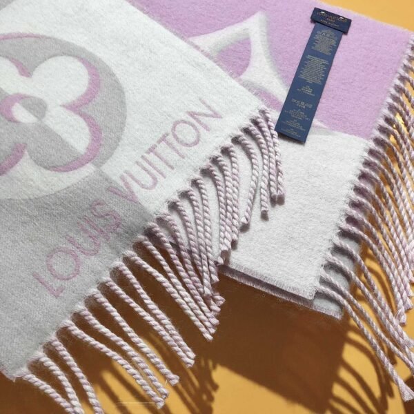 Louis Vuitton Duo Infinity Scarf M93281 - Image 3