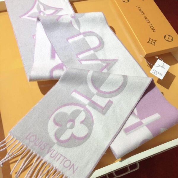 Louis Vuitton Duo Infinity Scarf M93281 - Image 5