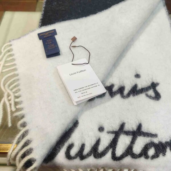 Louis Vuitton Fluffygram Scarf M92527 - Image 4