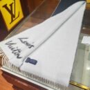 Louis Vuitton Fluffygram Scarf M92527