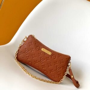Louis Vuitton Liv Pochette M11916