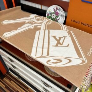 Louis Vuitton Lock And Keys Scarf M90815