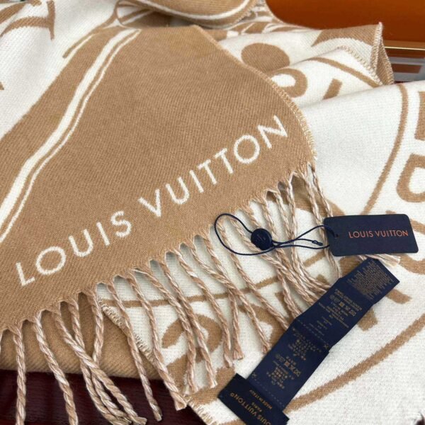 Louis Vuitton Lock And Keys Scarf M90815 - Image 5