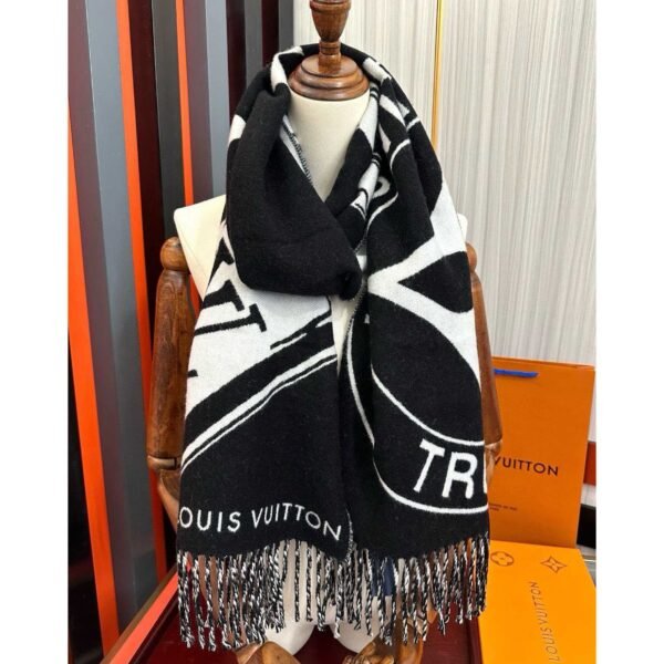 Louis Vuitton Lock And Keys Scarf M92855 - Image 5