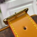 Louis Vuitton Locker Dopp Kit M11765