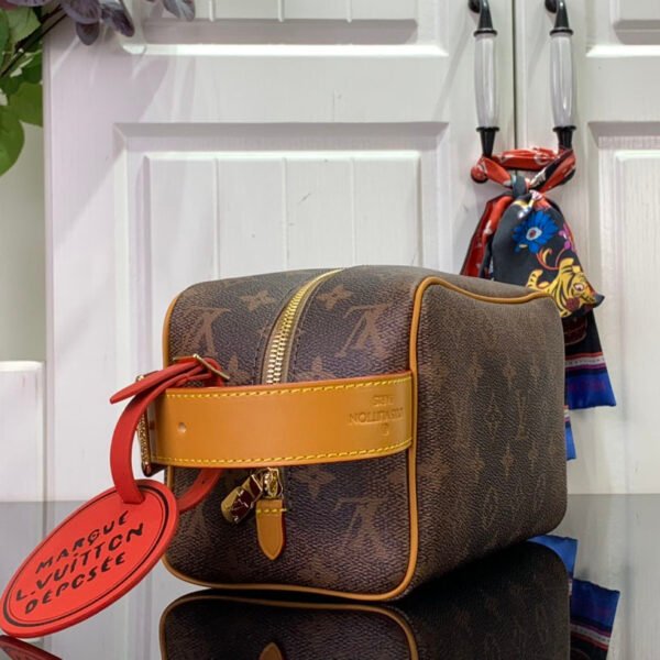 Louis Vuitton Locker Dopp Kit M11765 - Image 3