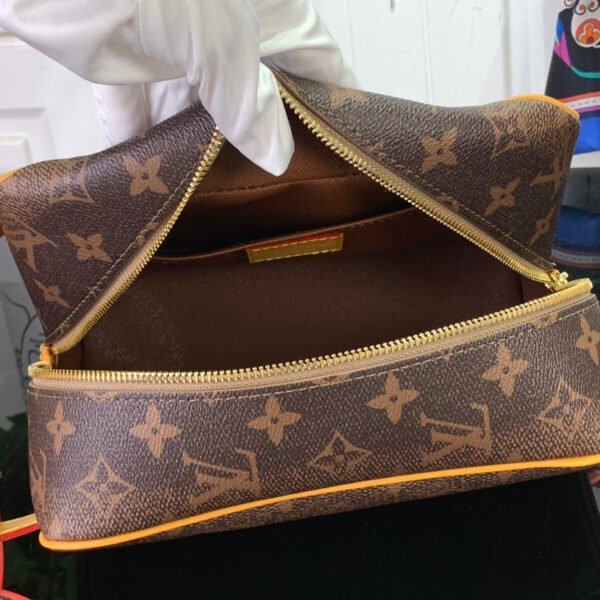 Louis Vuitton Locker Dopp Kit M11765 - Image 5
