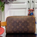 Louis Vuitton Locker Dopp Kit M11765