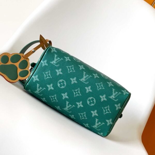 Louis Vuitton Locker Dopp Kit M12688 - Image 5