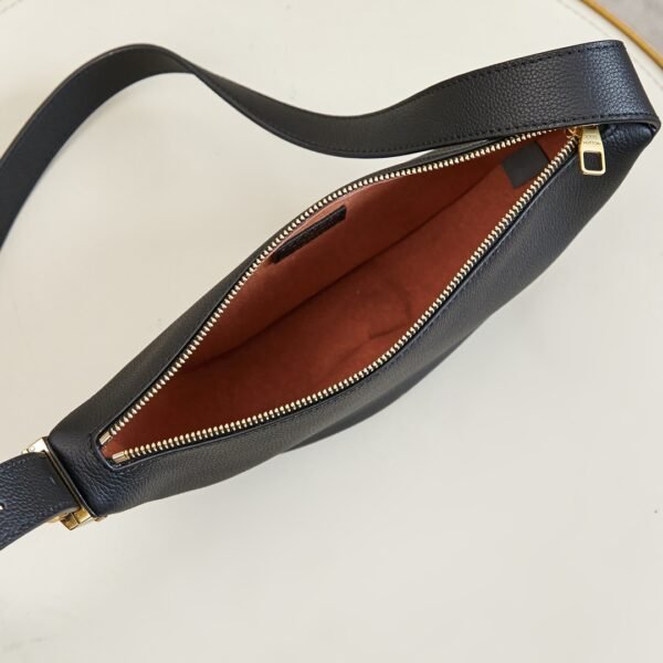 Louis Vuitton Low Key Bumbag M11429 - Image 8