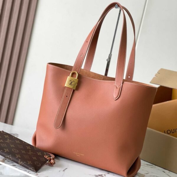 Louis Vuitton Low Key Cabas MM M25342 - Image 2