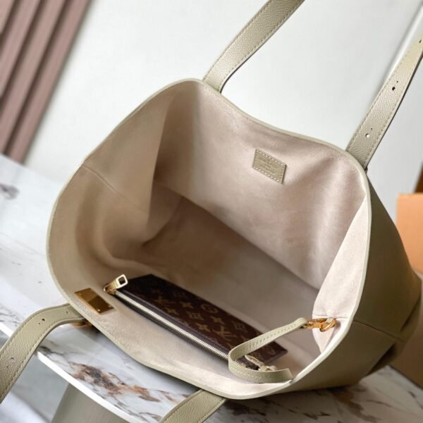 Louis Vuitton Low Key Cabas MM M25343 - Image 6