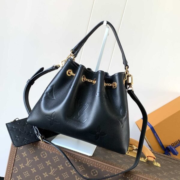 Louis Vuitton LV Bundle M47209 - Image 3