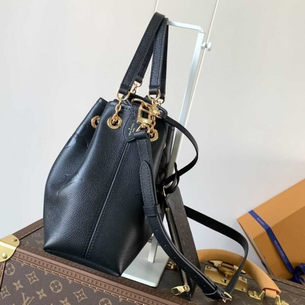 Louis Vuitton LV Bundle M47209 - Image 4