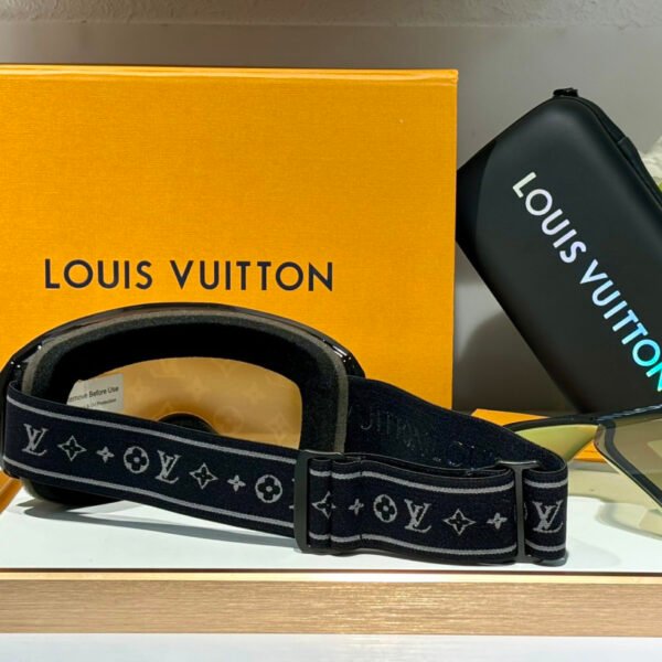 Louis Vuitton LV Snow Mask (Black) - Image 3