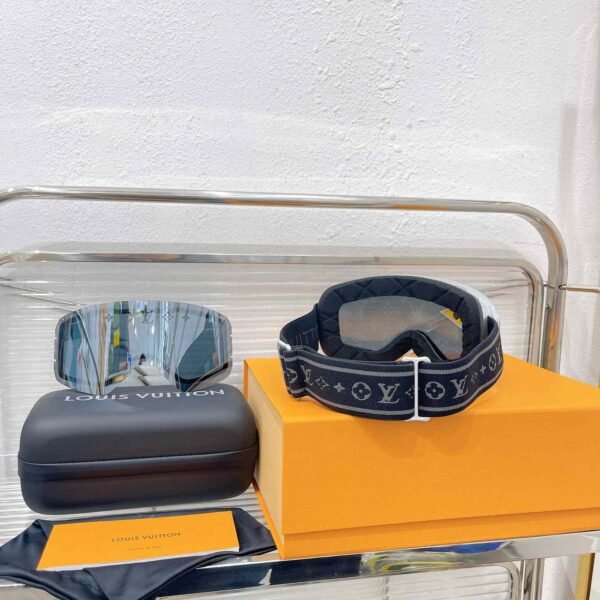 Louis Vuitton LV Snow Mask (White) - Image 3
