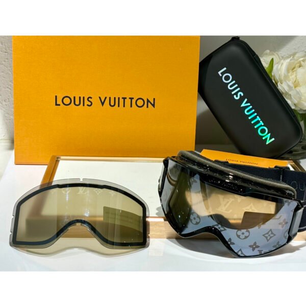 Louis Vuitton LV Snow Mask (Black)