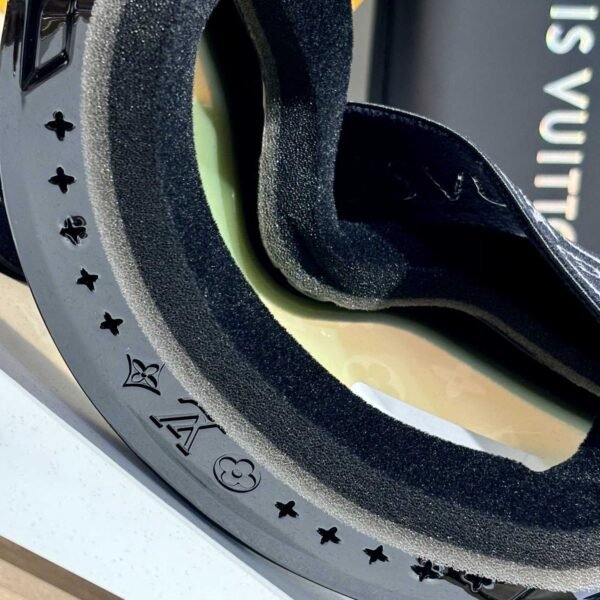 Louis Vuitton LV Snow Mask (Black) - Image 4