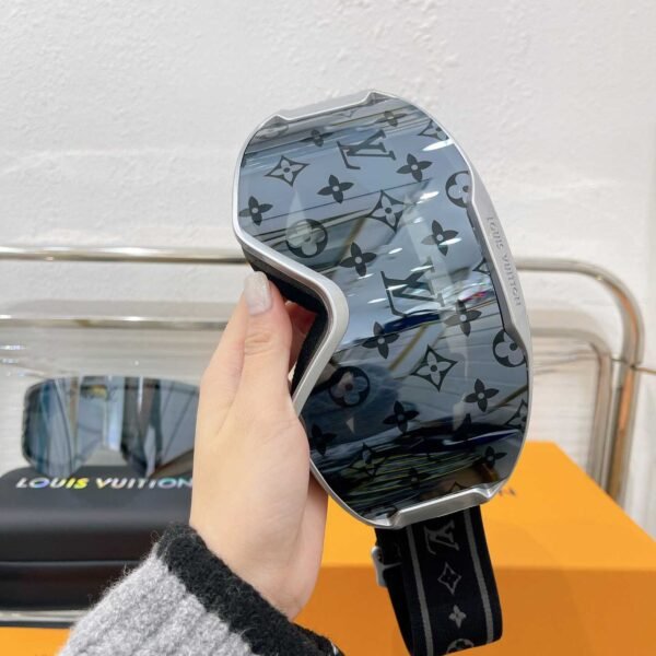 Louis Vuitton LV Snow Mask (White) - Image 4