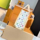 Louis Vuitton LV x TM OnTheGo MM M13079