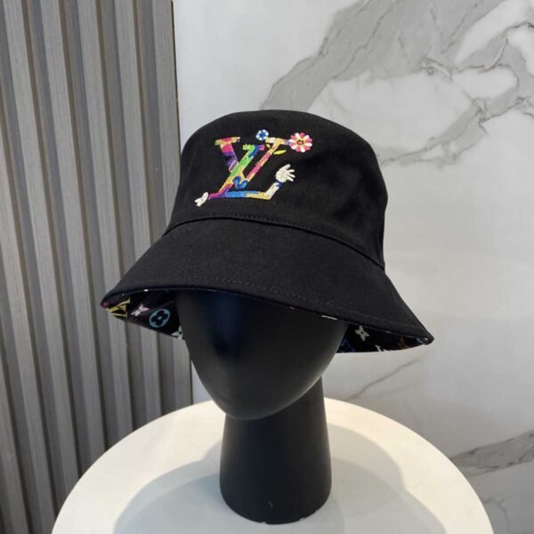 Louis Vuitton LV x TM Reversible Superflat Bucket Hat M7985 - Image 7