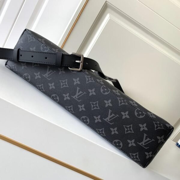 Louis Vuitton Monogram Eclipse Briefcase 39x28x11cm M40566 - Image 4