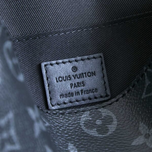 Louis Vuitton Montsouris Messenger PM M12519 - Image 10
