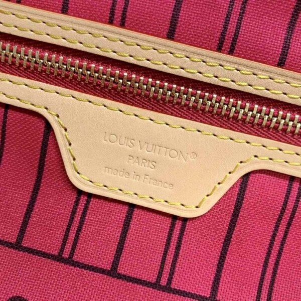 Louis Vuitton Neverfull Bandoulière Inside Out MM M12707 - Image 7