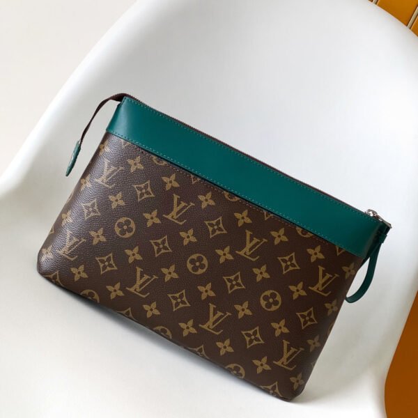 Louis Vuitton Pochette Voyage Souple M13199 - Image 2
