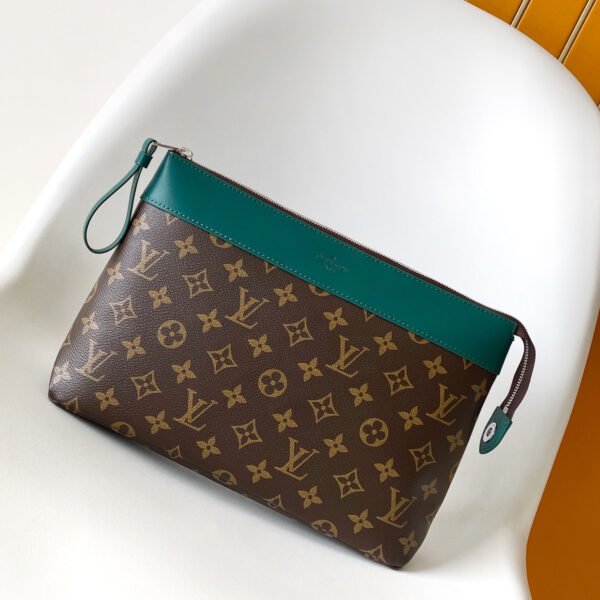 Louis Vuitton Pochette Voyage Souple M13199 - Image 6