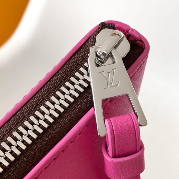 Louis Vuitton Pochette Voyage Souple M13356 - Image 9
