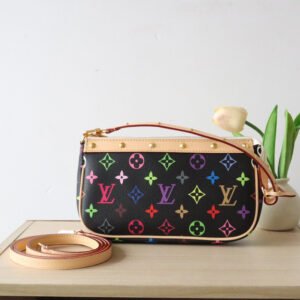 Louis Vuitton Pouch Pochette M92649