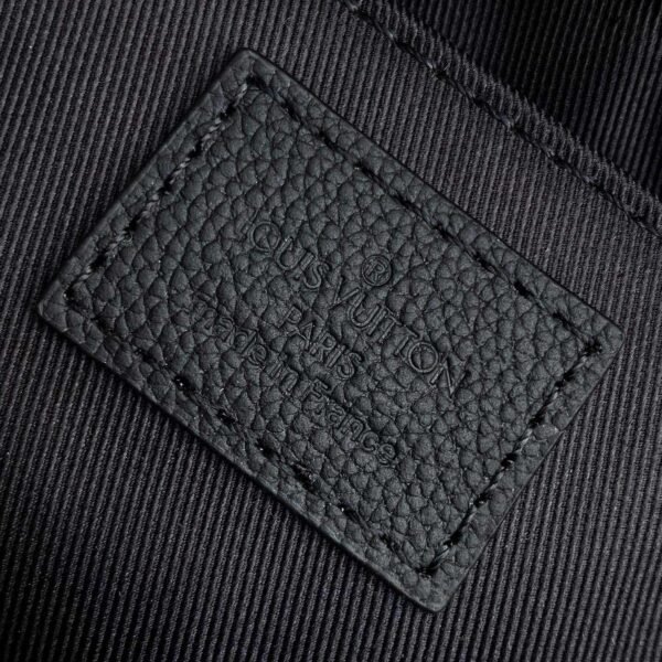 Louis Vuitton Pulse Wearable Wallet M12636 - Image 10