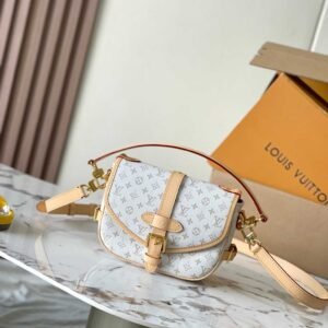 Louis Vuitton Saumur BB M12327