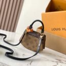 Louis Vuitton Tilsitt Handbag M83473
